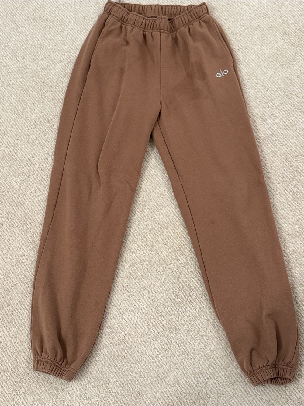 ALO Yoga Accolade Sweatpants Toasted Almond Size XS
